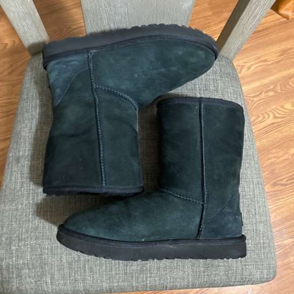 Ugg Boots - Picture 3 of 3